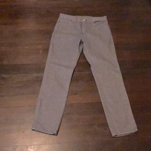 Levi’s gray boyfriend jeans size 30